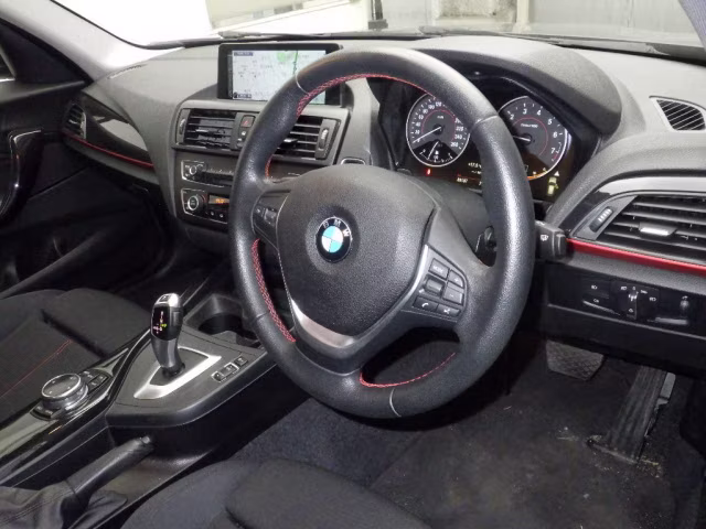 BMW 1-SERIES