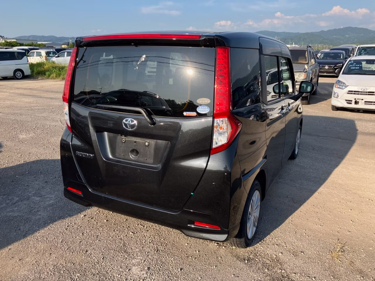 TOYOTA ROOMY