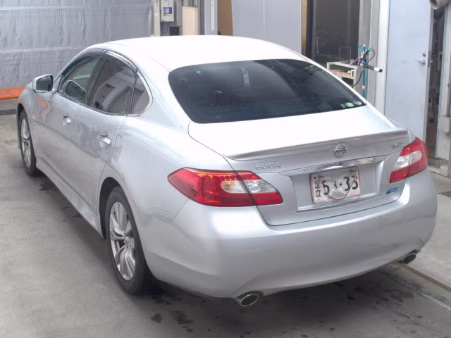 NISSAN FUGA