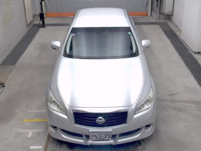 NISSAN FUGA