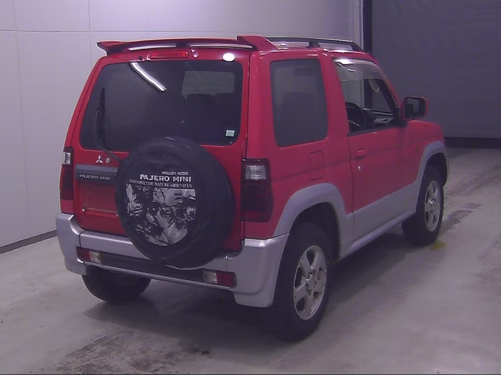 MITSUBISHI PAJERO MINI