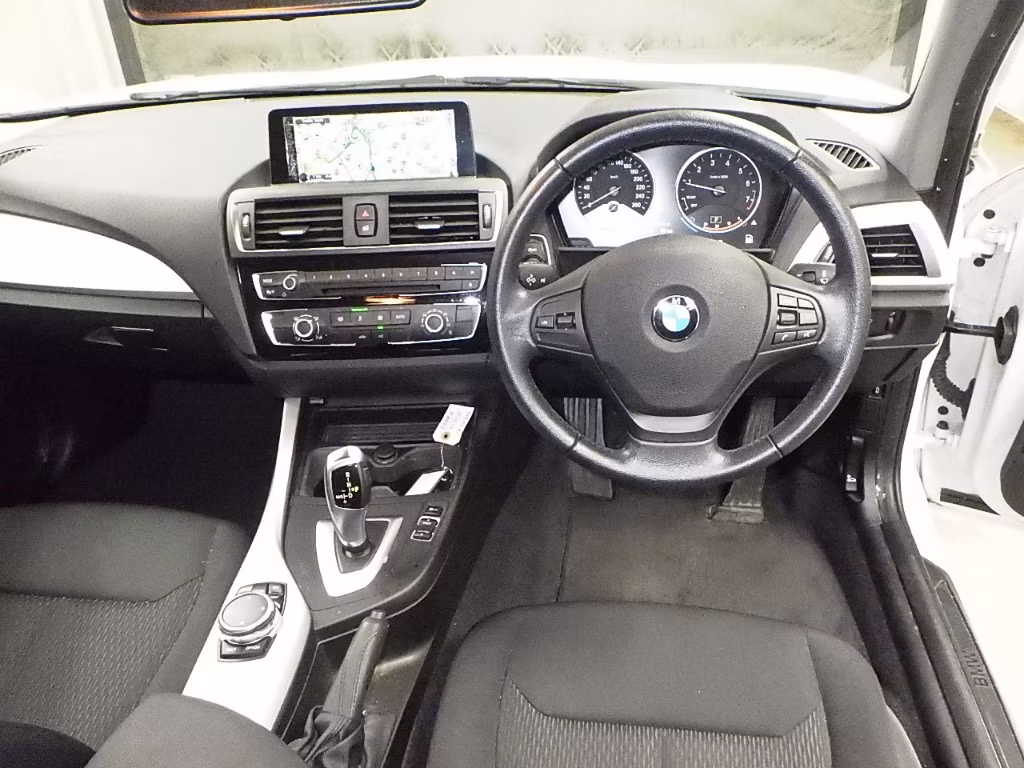 BMW 1-SERIES