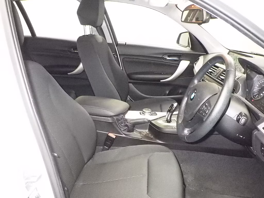 BMW 1-SERIES