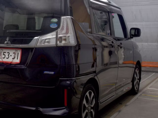 MITSUBISHI DELICA D:2
