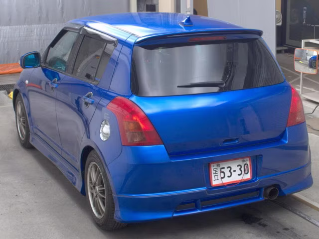 SUZUKI SWIFT