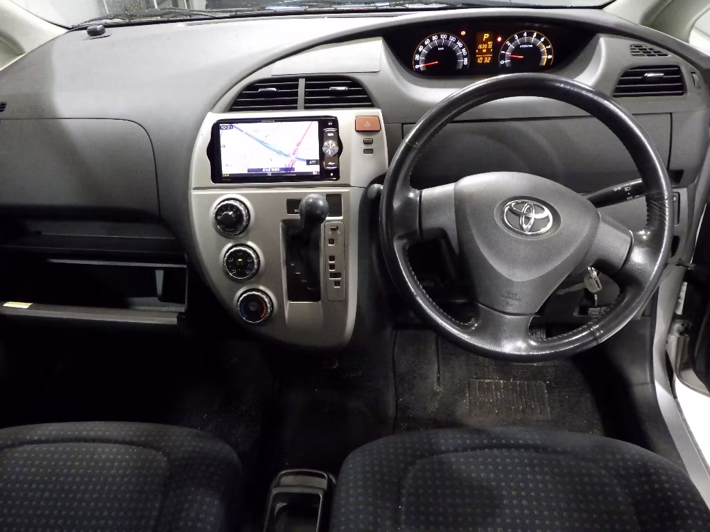 TOYOTA RACTIS
