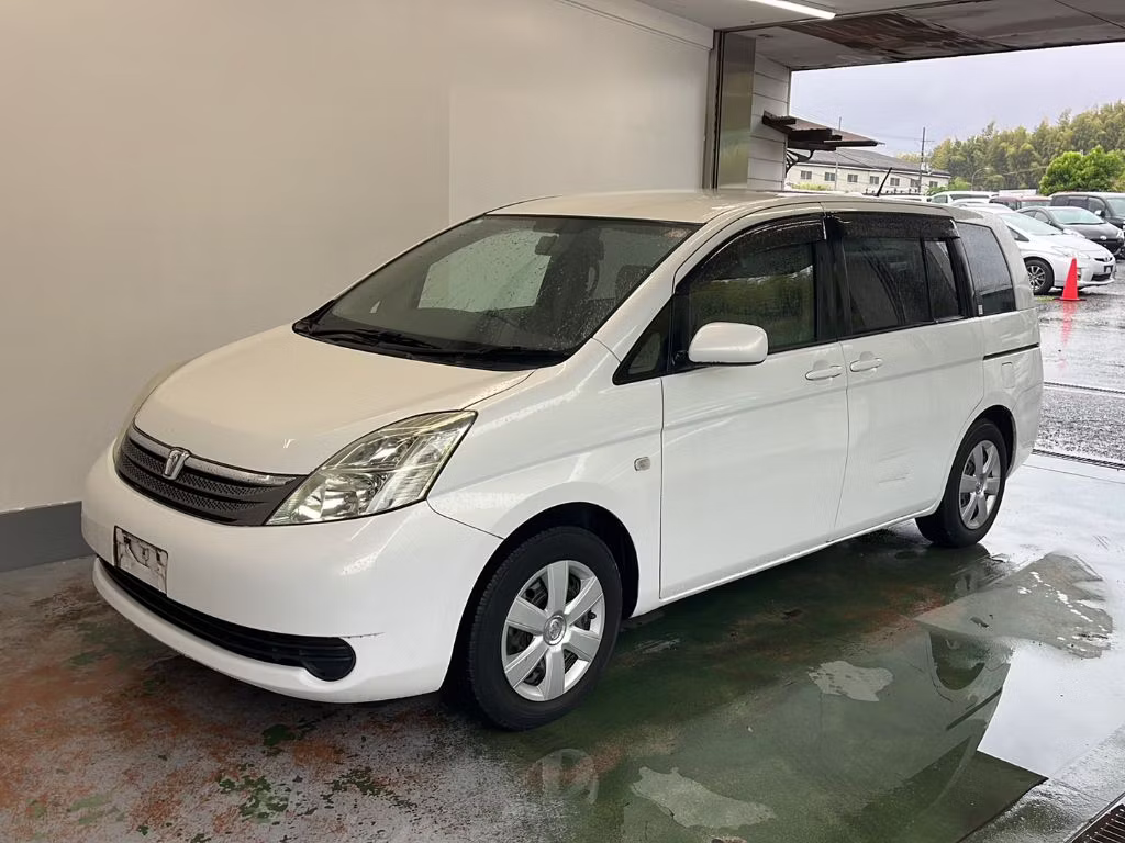 TOYOTA ISIS
