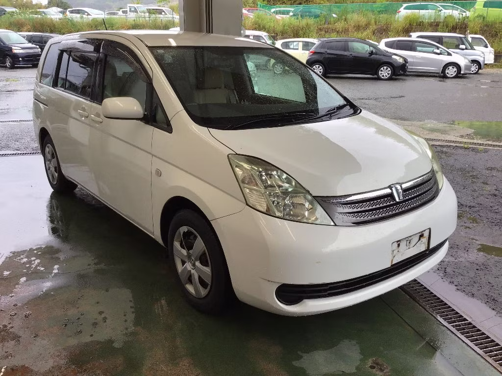 TOYOTA ISIS