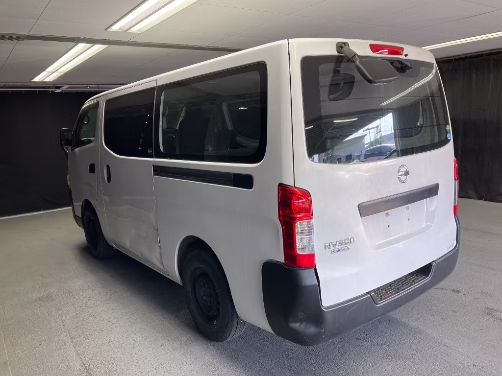 NISSAN NV350 CARAVAN