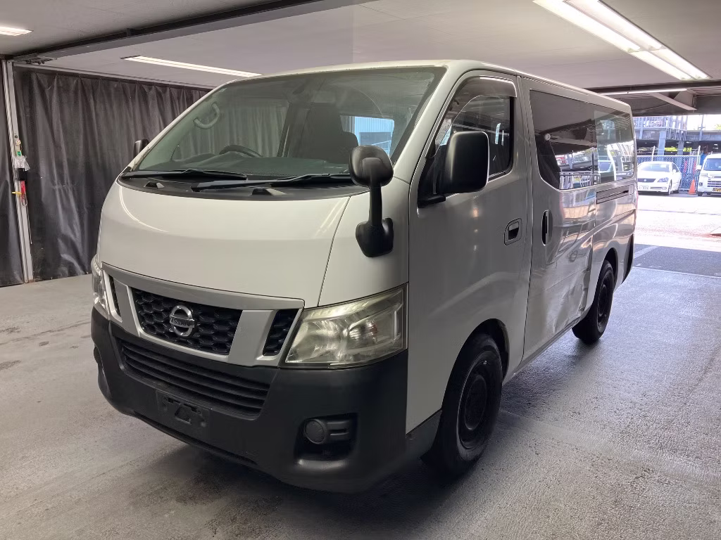 NISSAN NV350 CARAVAN
