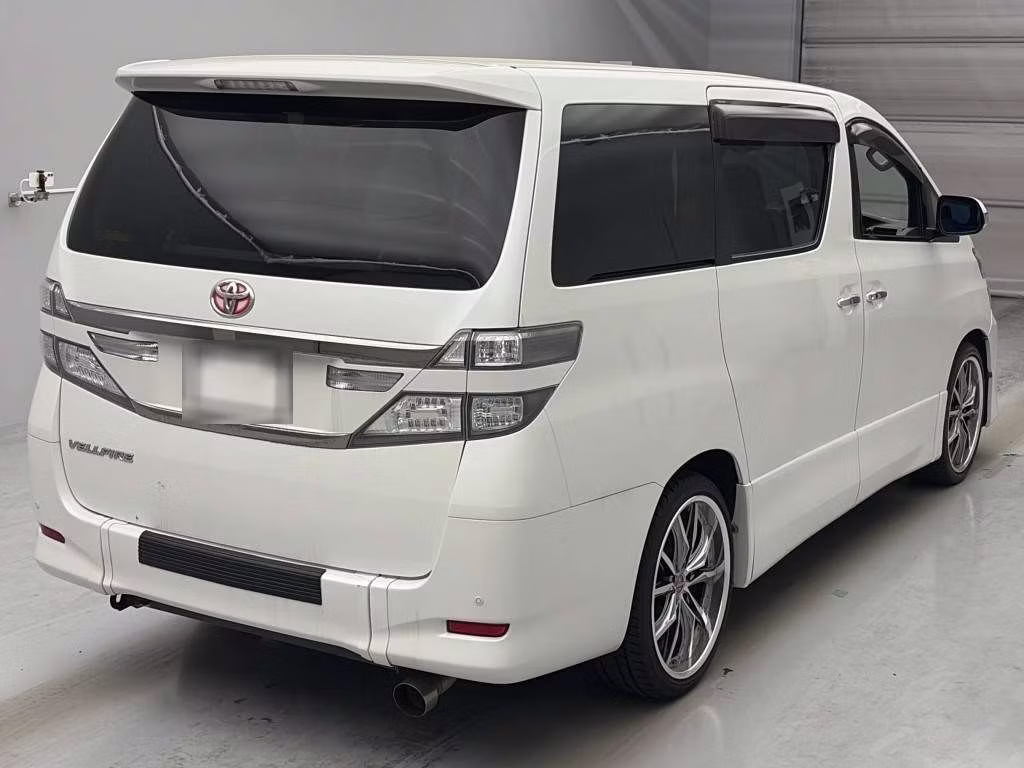 TOYOTA VELLFIRE