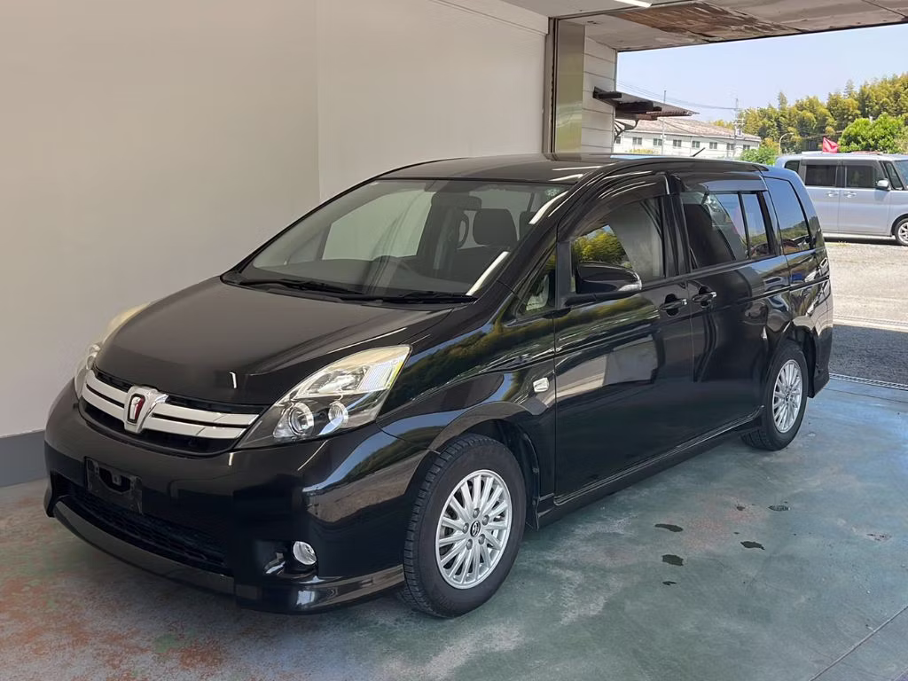 TOYOTA ISIS