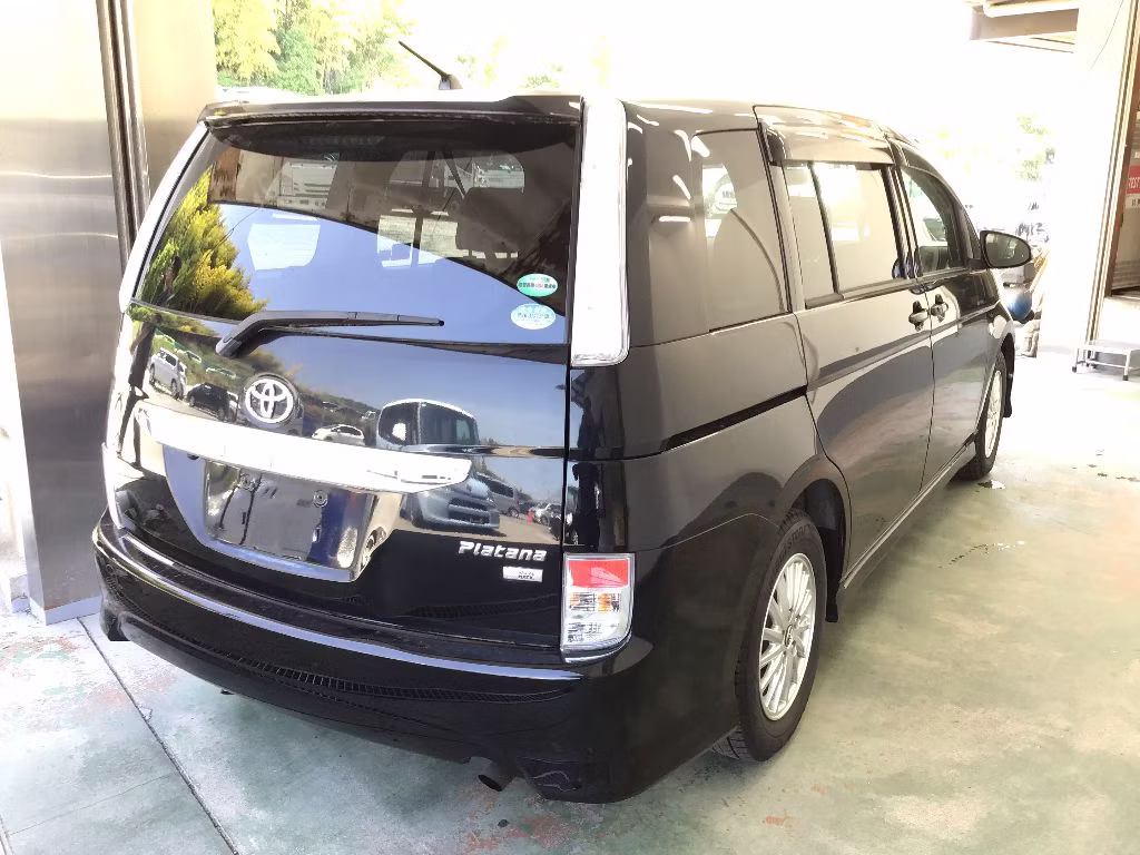 TOYOTA ISIS
