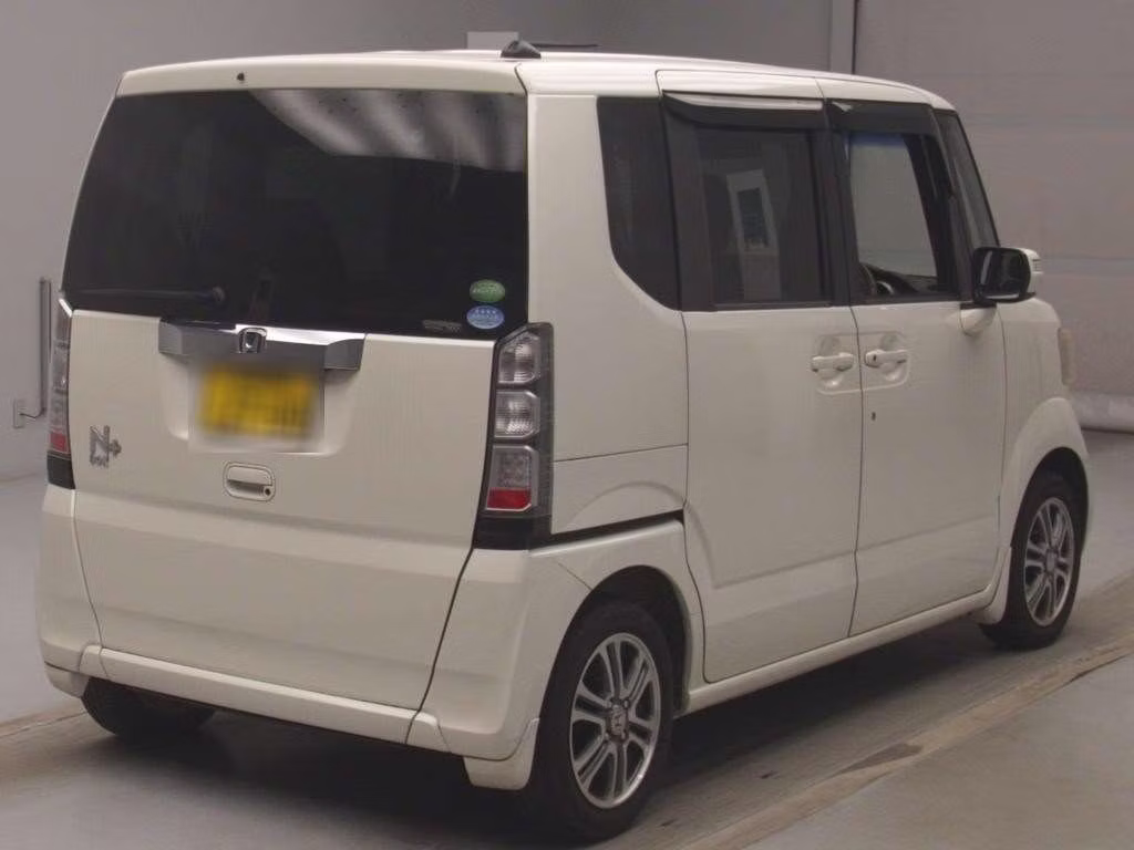HONDA N-BOX+