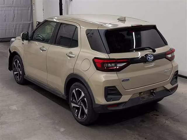 DAIHATSU ROCKY