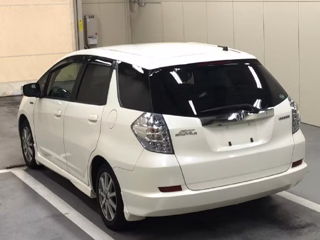 HONDA FIT SHUTTLE