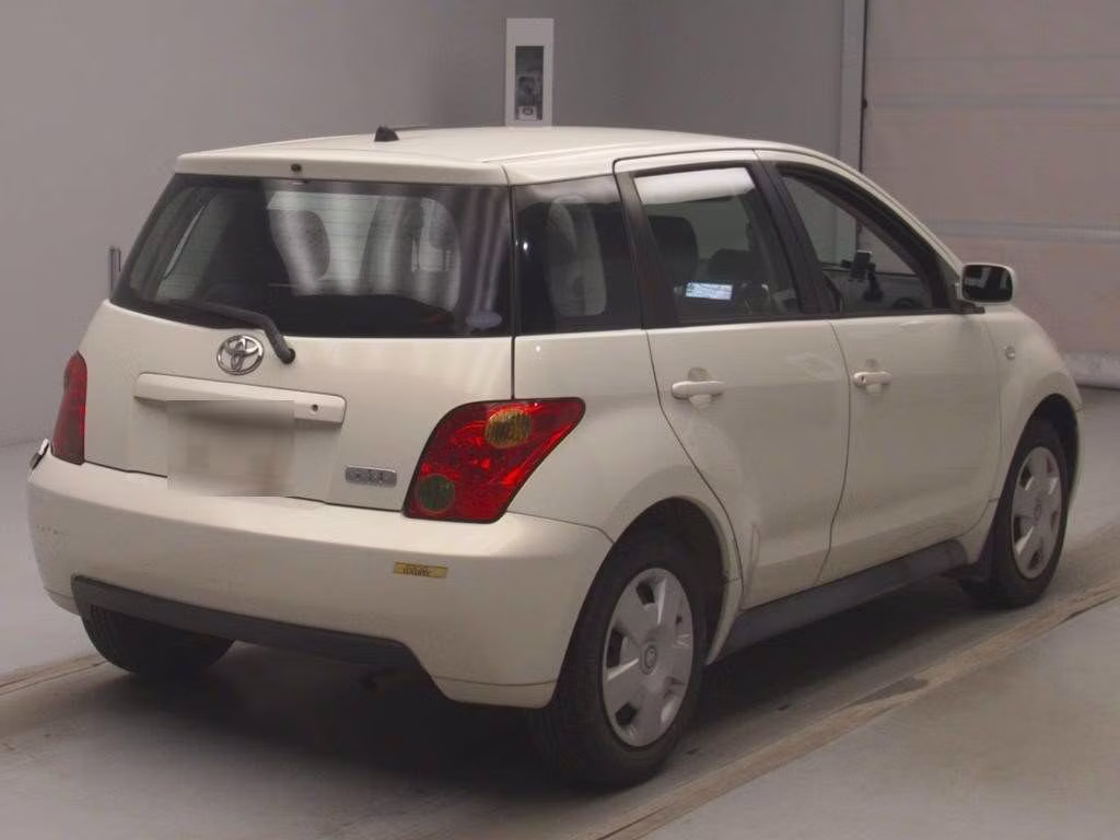 TOYOTA IST