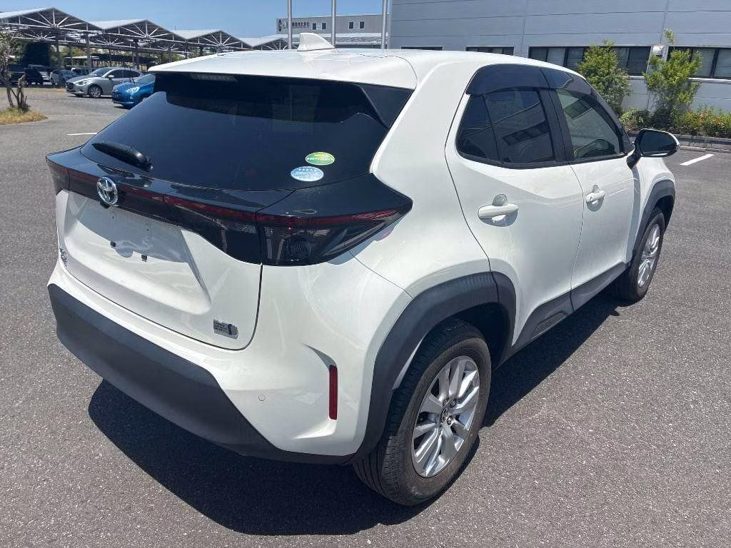 TOYOTA YARIS CROSS
