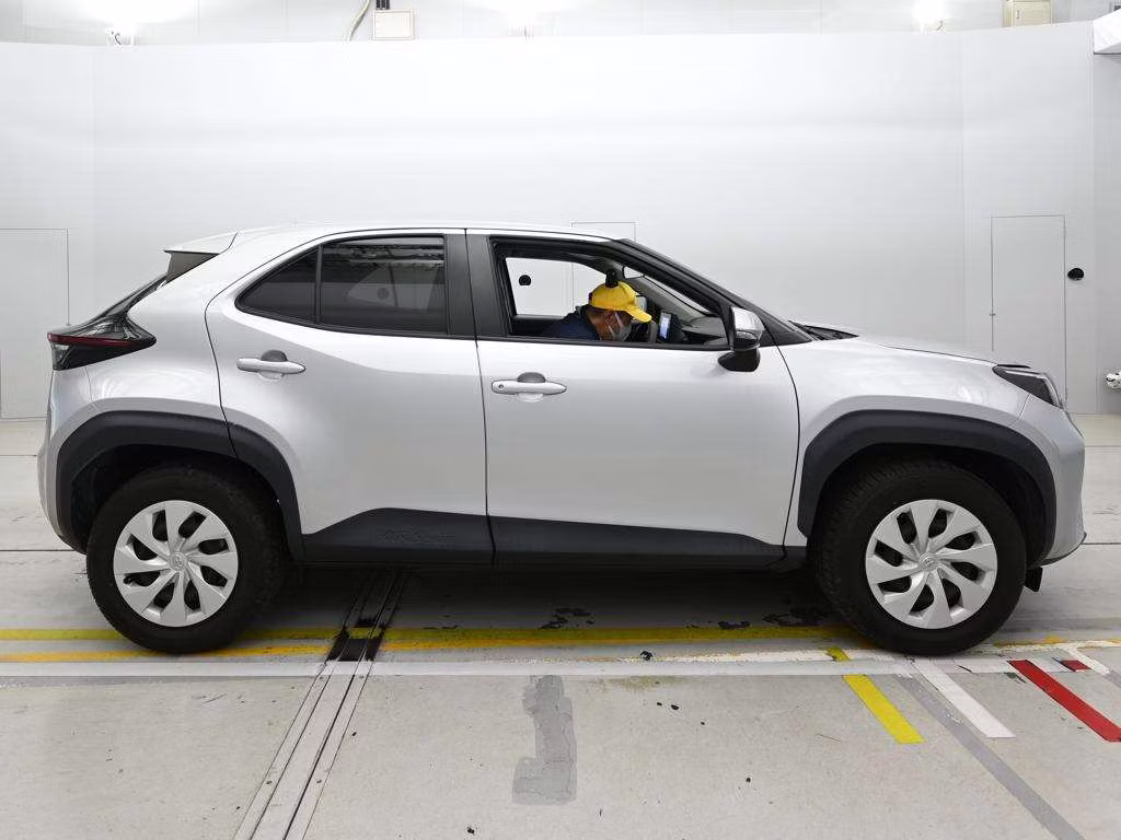 TOYOTA YARIS CROSS