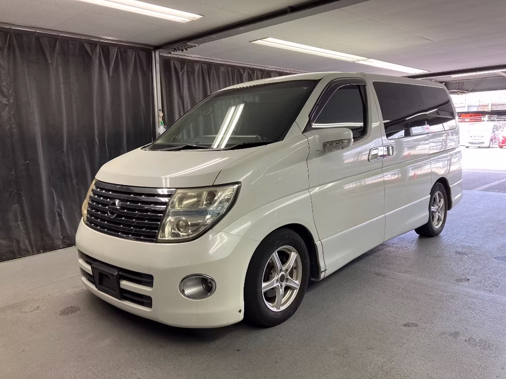 NISSAN ELGRAND