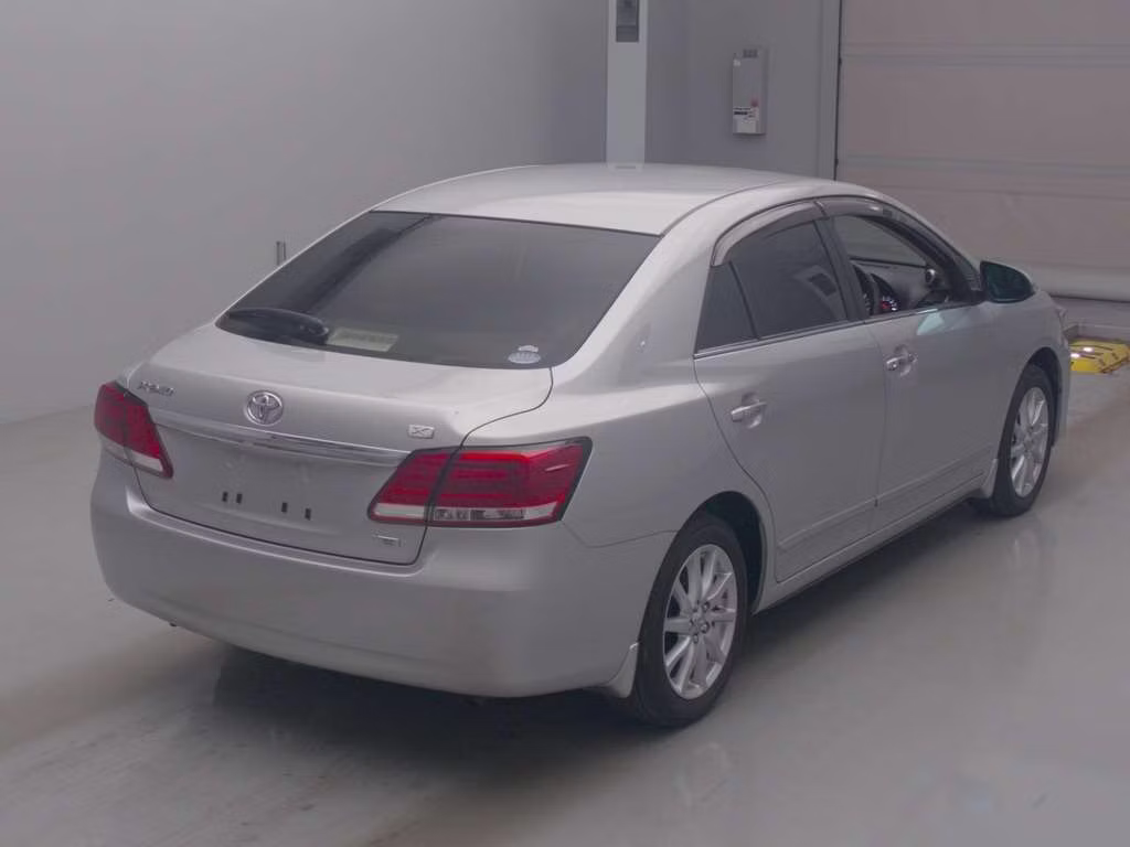 TOYOTA PREMIO