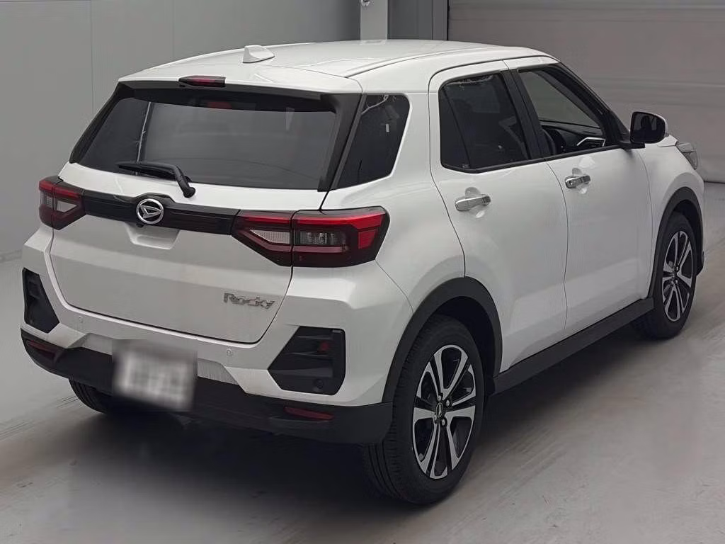 DAIHATSU ROCKY