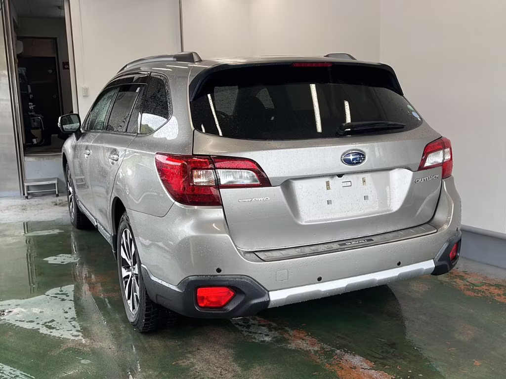 SUBARU OUTBACK