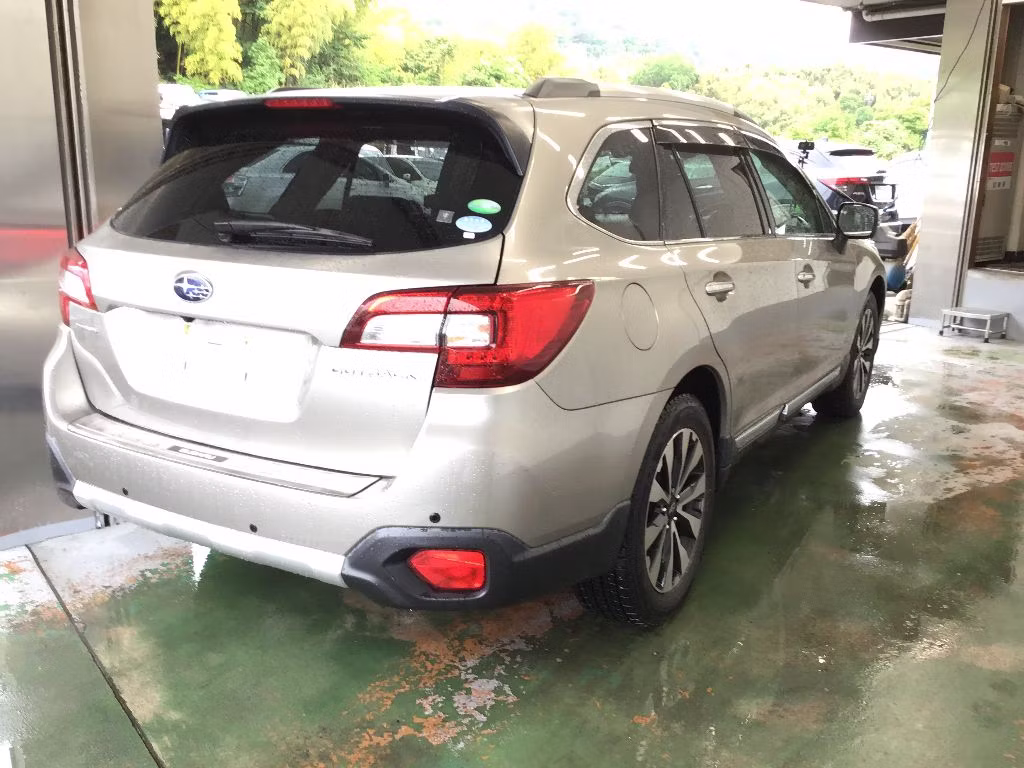 SUBARU OUTBACK