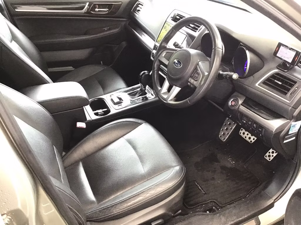 SUBARU OUTBACK