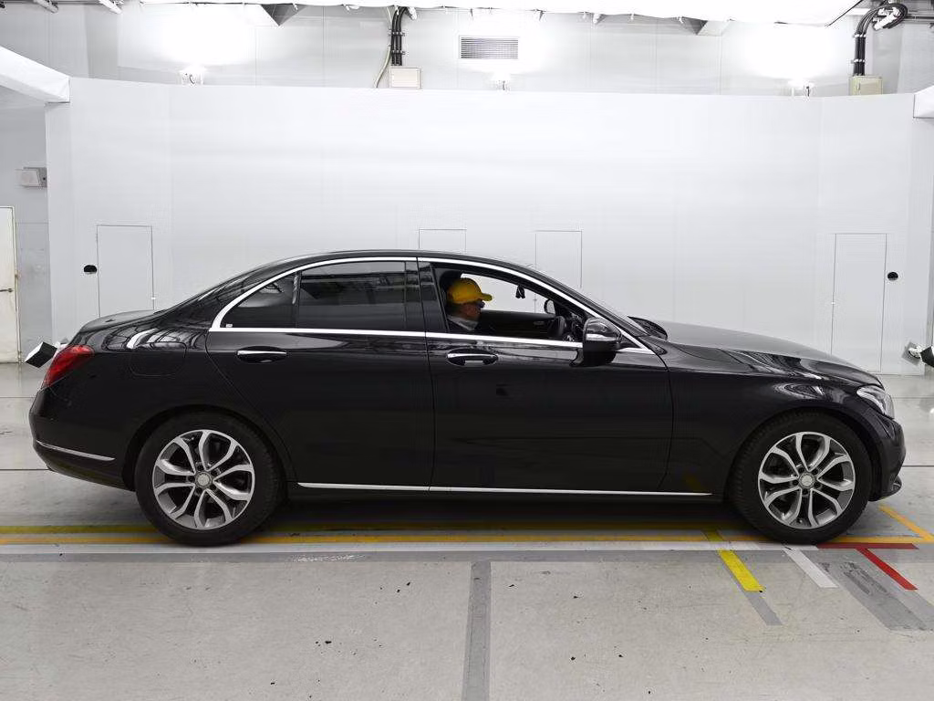 MERCEDES-BENZ C-CLASS