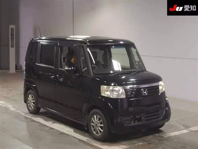 HONDA N-BOX