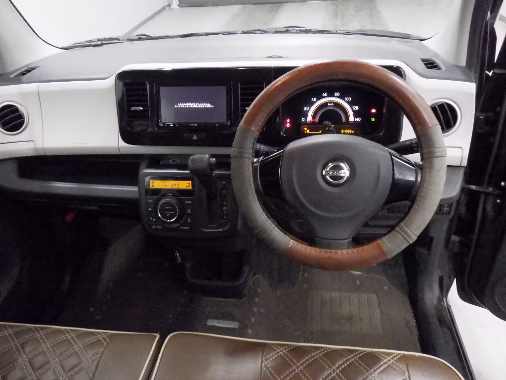 NISSAN MOCO