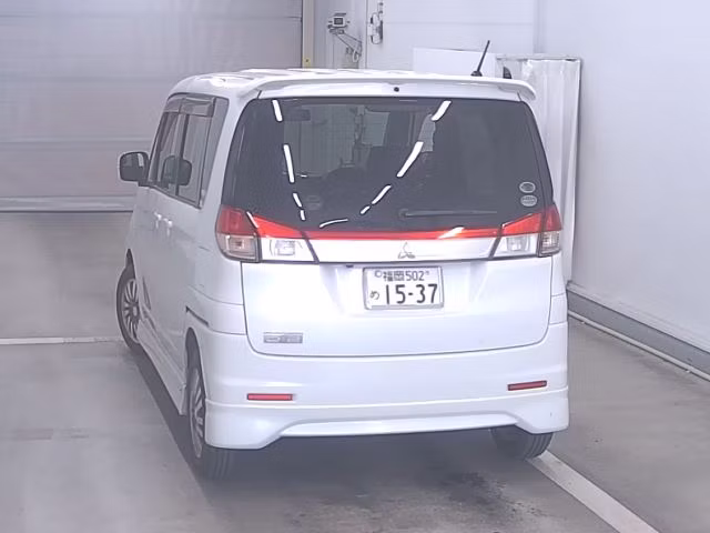 MITSUBISHI DELICA D:2