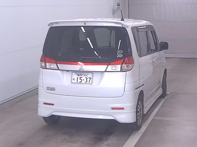 MITSUBISHI DELICA D:2