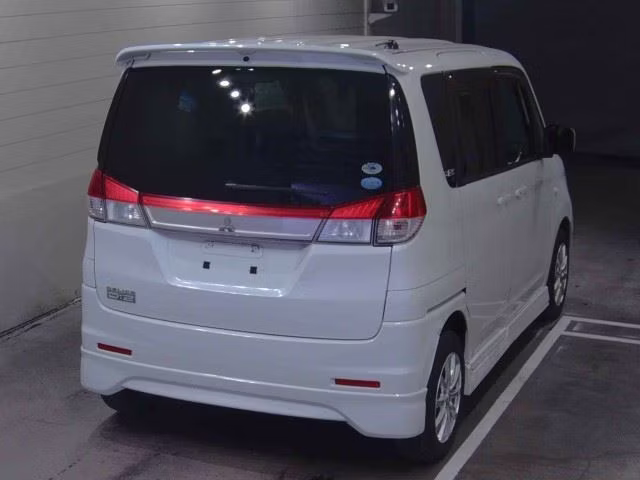 MITSUBISHI DELICA D:2
