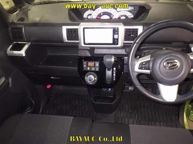 DAIHATSU WAKE