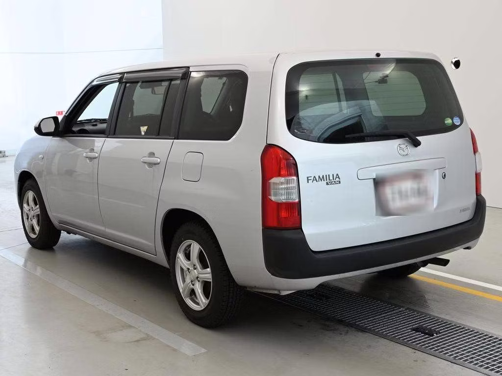 MAZDA FAMILIA