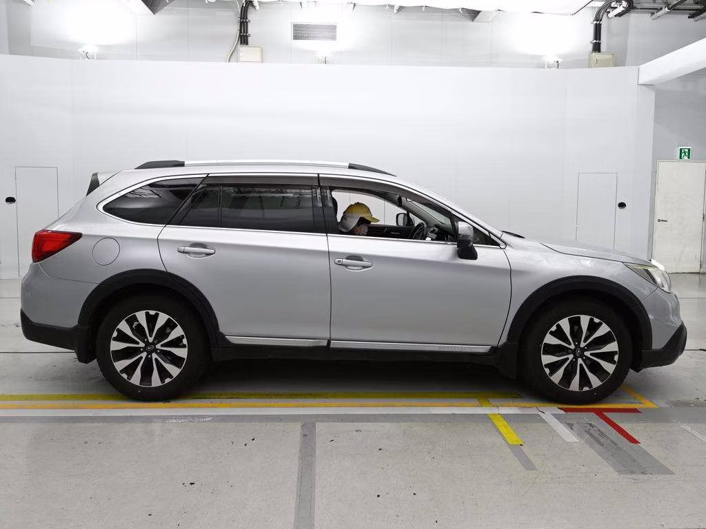 SUBARU OUTBACK