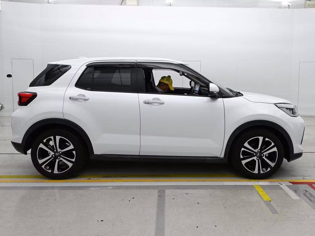 DAIHATSU ROCKY