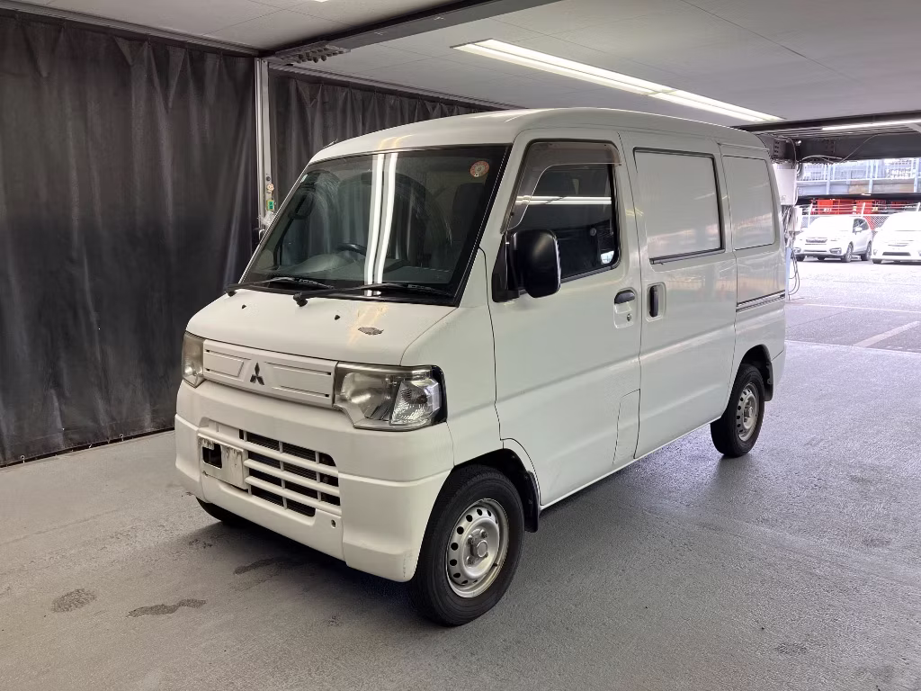 MITSUBISHI MINICAB