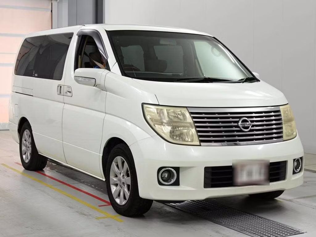 NISSAN ELGRAND