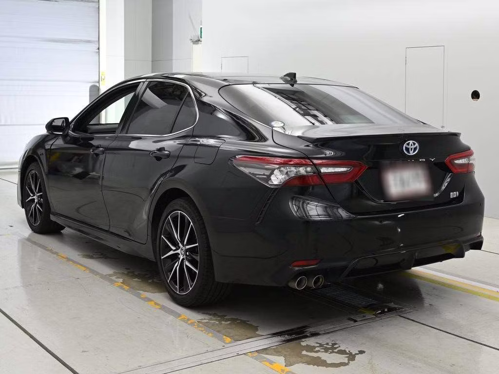 TOYOTA CAMRY