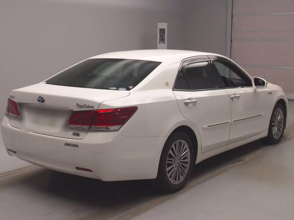 TOYOTA CROWN