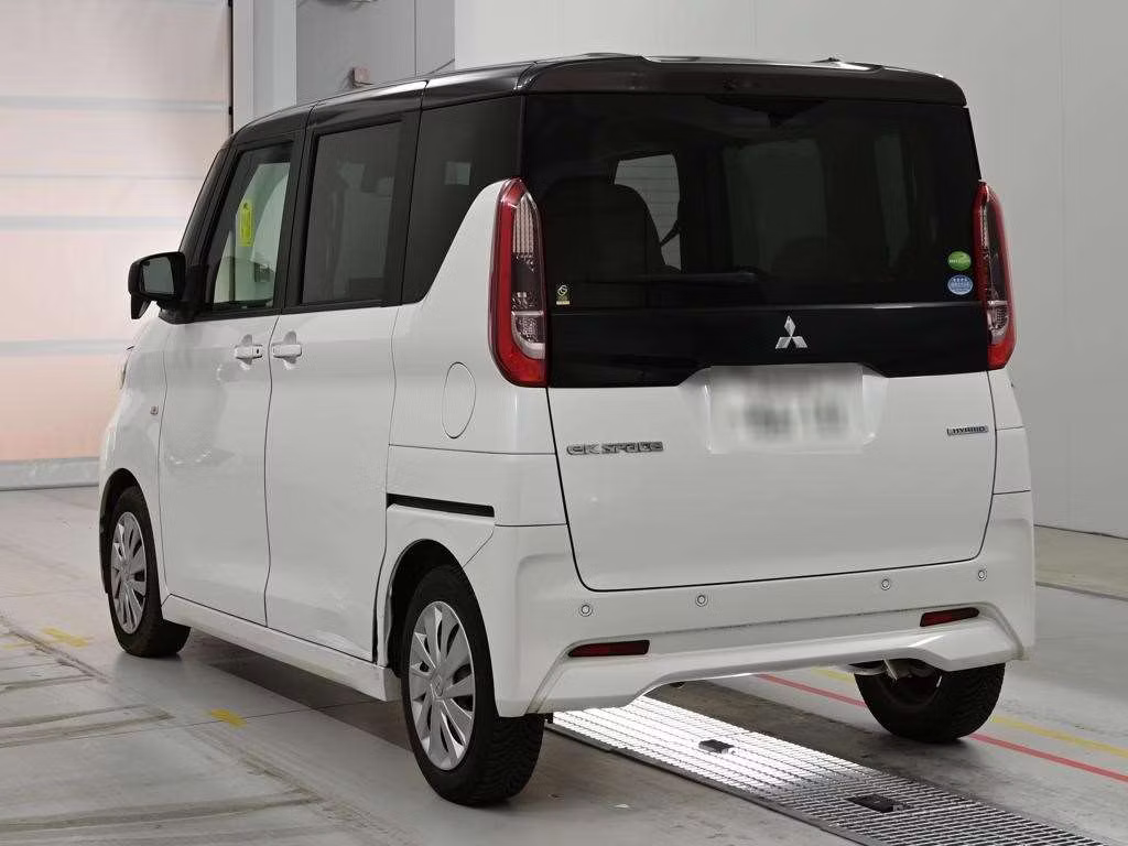 MITSUBISHI EK SPACE