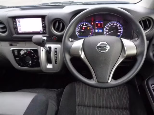 NISSAN CARAVAN
