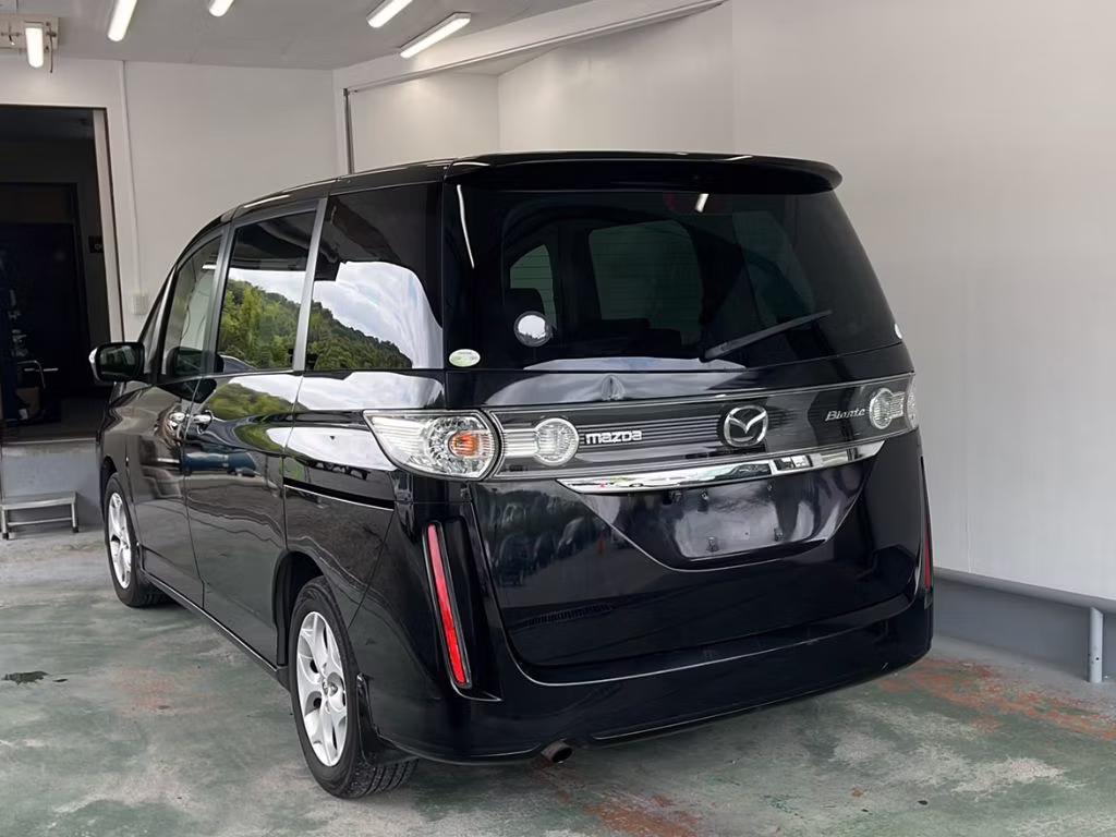 MAZDA BIANTE