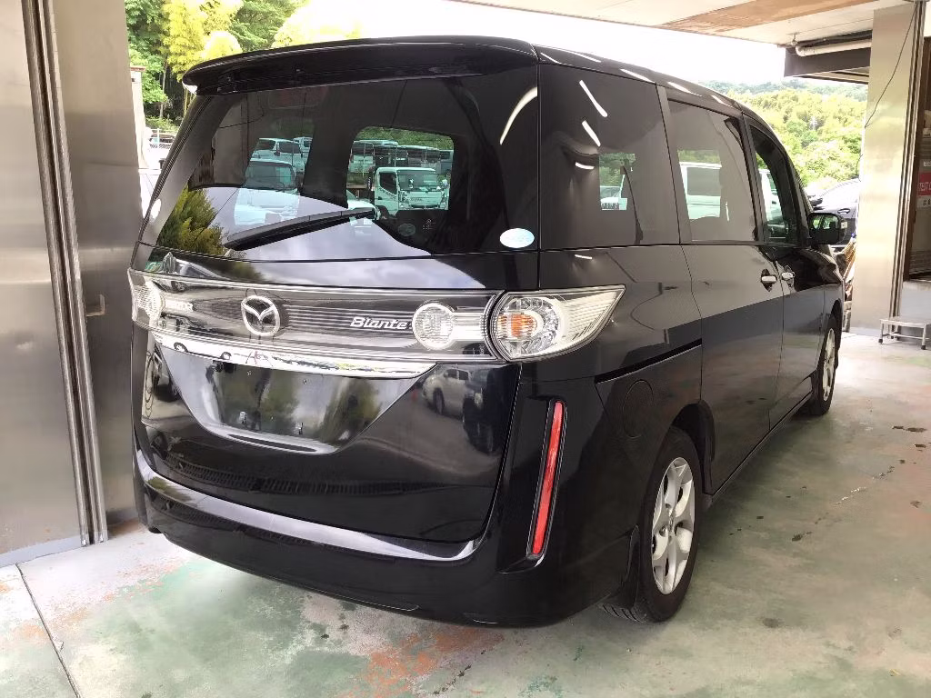MAZDA BIANTE