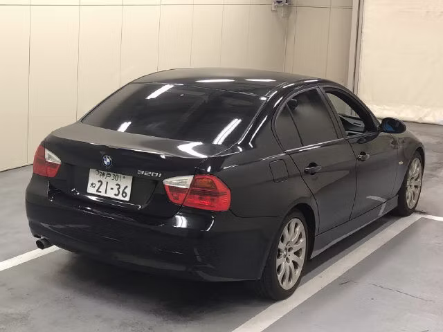 BMW 3-SERIES
