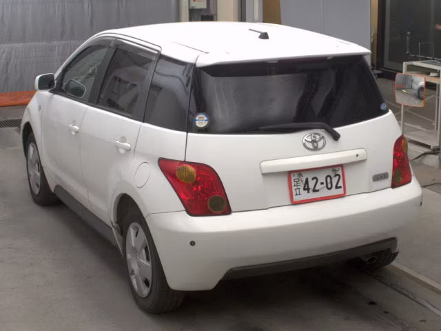 TOYOTA IST