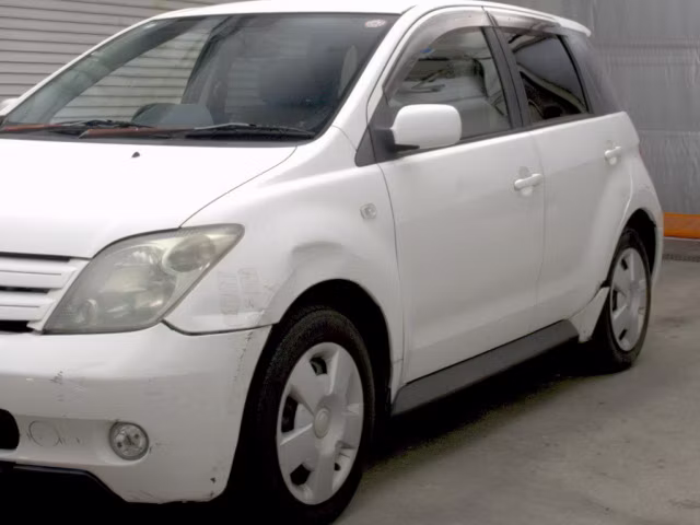 TOYOTA IST